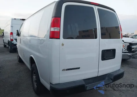 2019 Chevrolet Express 2500 Work Van from USA, damaged, VIN 1GCWGAFP6K1368342
